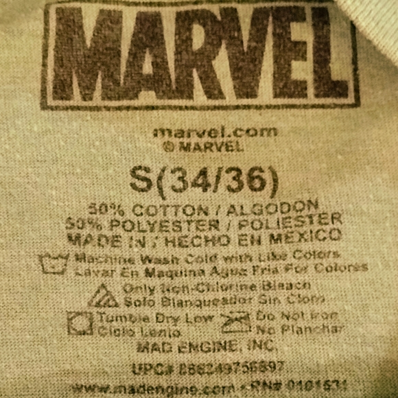 Incredible hulk shirt and keychain set - Picture 2 of 10